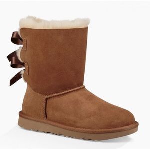 NWT UGG T Bailey Bow II chestnut toddler size 11